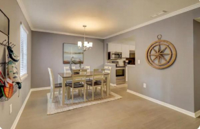 #88 Elegant 3-Bedroom Pet Friendly with Parking